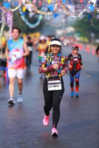 BIB: 40020
                            <button type="button" onclick="openModal(9936287)" class="btn btn-primary btn-sm float-right btn-popup" data-toggle="modal" data-target=".modal-high-quality">
                        <i class="fas fa-shopping-cart"></i> Add to Cart
                    </button>
                                            <button type="button" onclick="isThisMe(9936287, true)" class="btn btn-success btn-sm float-right btn-popup btn-isme hidden" data-toggle="tooltip" data-placement="bottom" title="นี่คือรูปของคุณใช่ไหม คลิกที่นี่เพื่อเอาเข้าอัลบั้ม">
                        <i class="fas fa-plus"></i> Add to album
                    </button>
                    <button type="button" onclick="isThisMe(9936287, false)" class="btn btn-warning btn-sm float-right btn-popup btn-isnotme hidden">
                        <i class="fas fa-ban"></i> Remove from album
                    </button>
